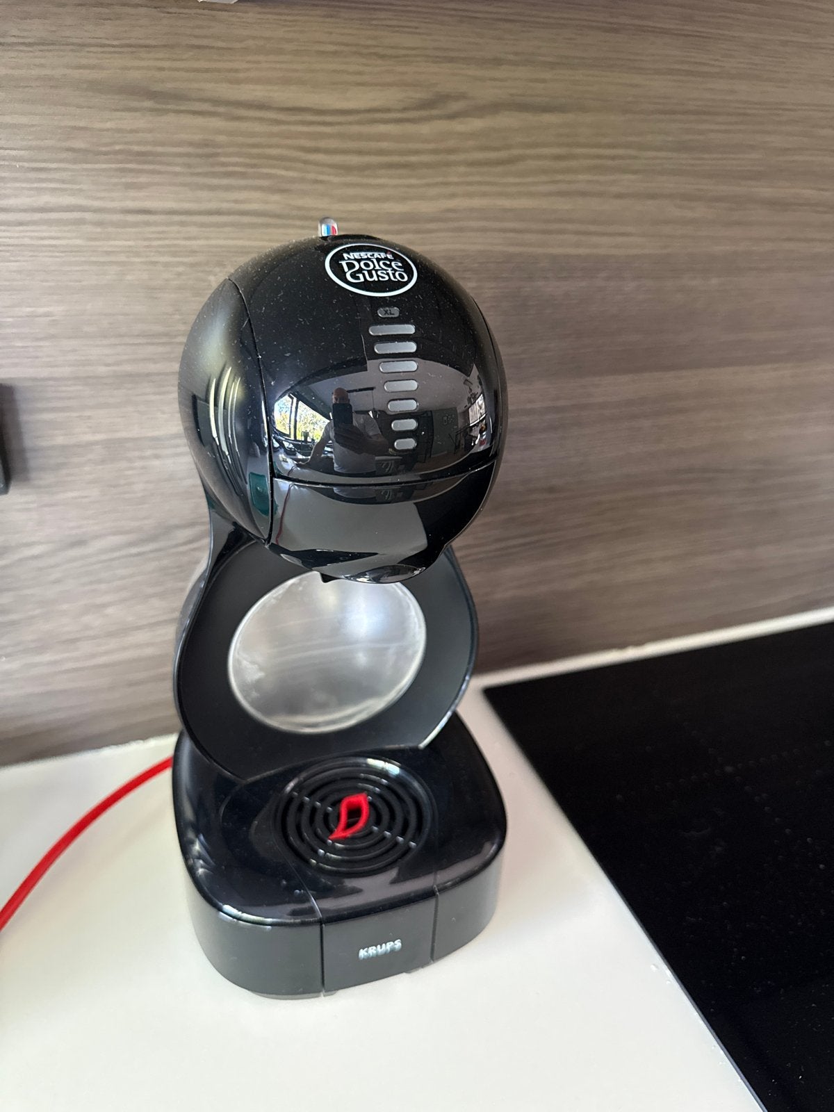 Nescafe Dolce Gusto Koffiezetapparaat - Zwart, Ophalen, Koffiepads en cups, Gebruikt, Koffiemachine
