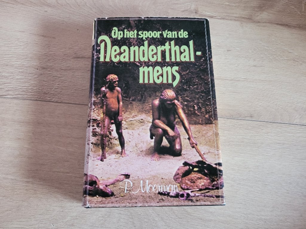 Op het Spoor van de Neanderthalmens - P. Moerman ~ HH8065, Boeken, Geschiedenis | Wereld, Gelezen, Overige gebieden, Ophalen of Verzenden