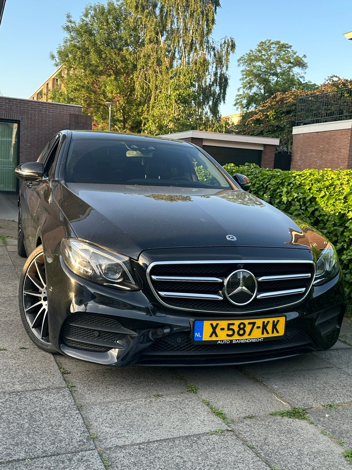 Amg line  E-Klasse E200 184pk 9G-TRONIC 2017 Zwart, Auto's, Mercedes-Benz, Startonderbreker, 4 cilinders, Zwart, Particulier