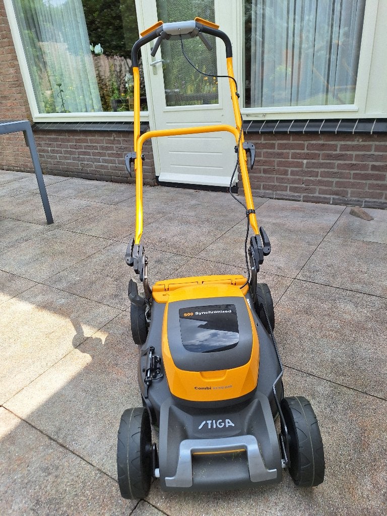 Stiga Combi 43 SQ DAE, Ophalen, Cirkelmaaier, Stiga, Accu-grasmaaier