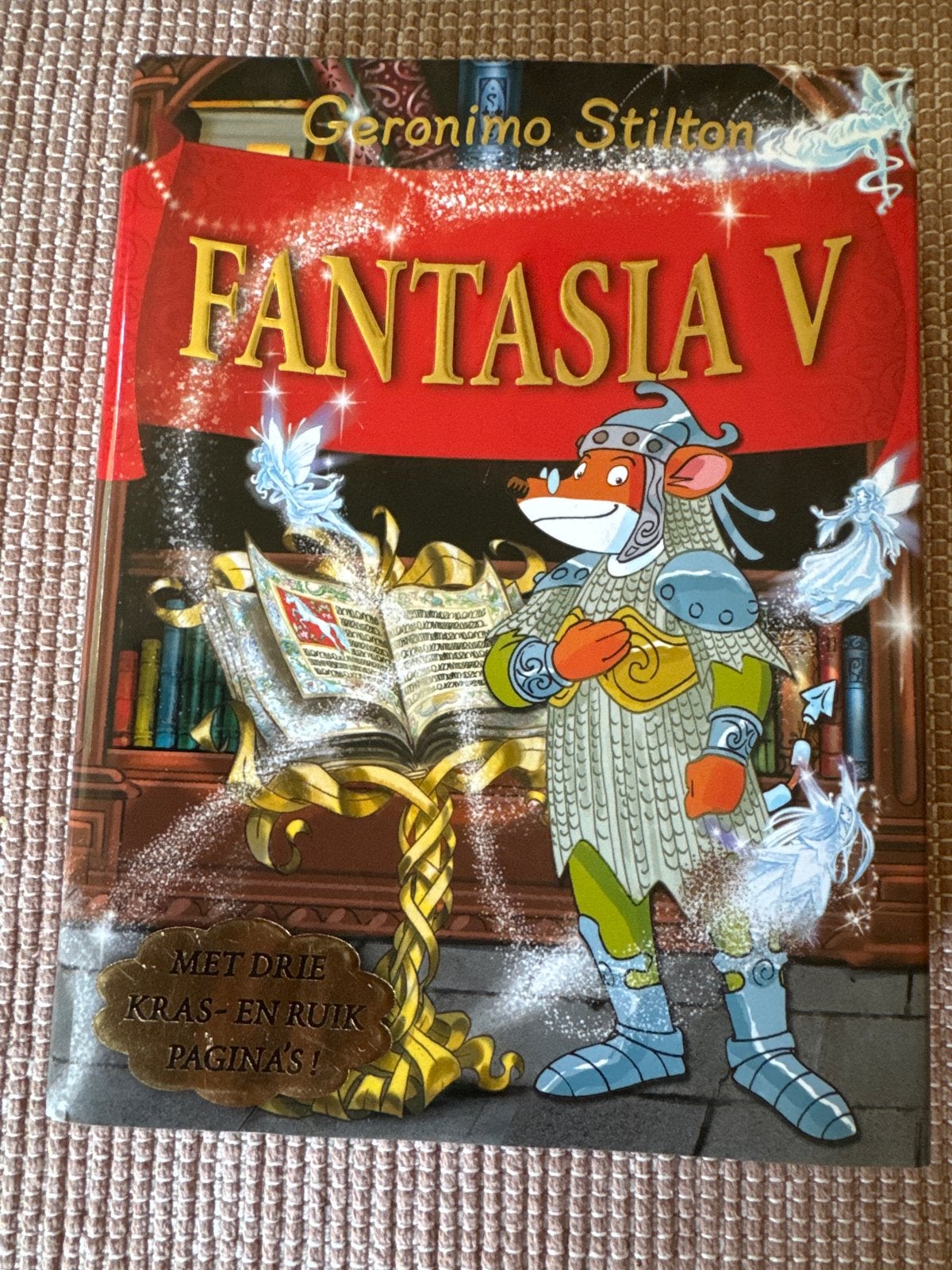 Geronimo Stilton Fantasia V - Zo goed als nieuw, Ophalen of Verzenden, Zo goed als nieuw, Fictie