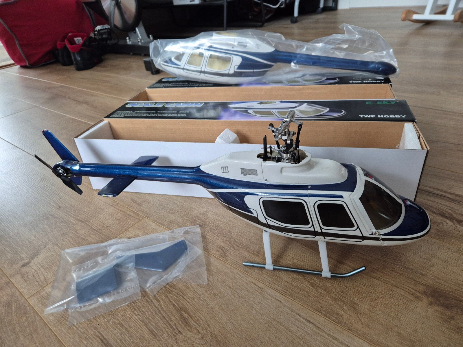 Bell 206 jetranger schaalromp, Ophalen of Verzenden, Zo goed als nieuw, Elektro, Helikopter
