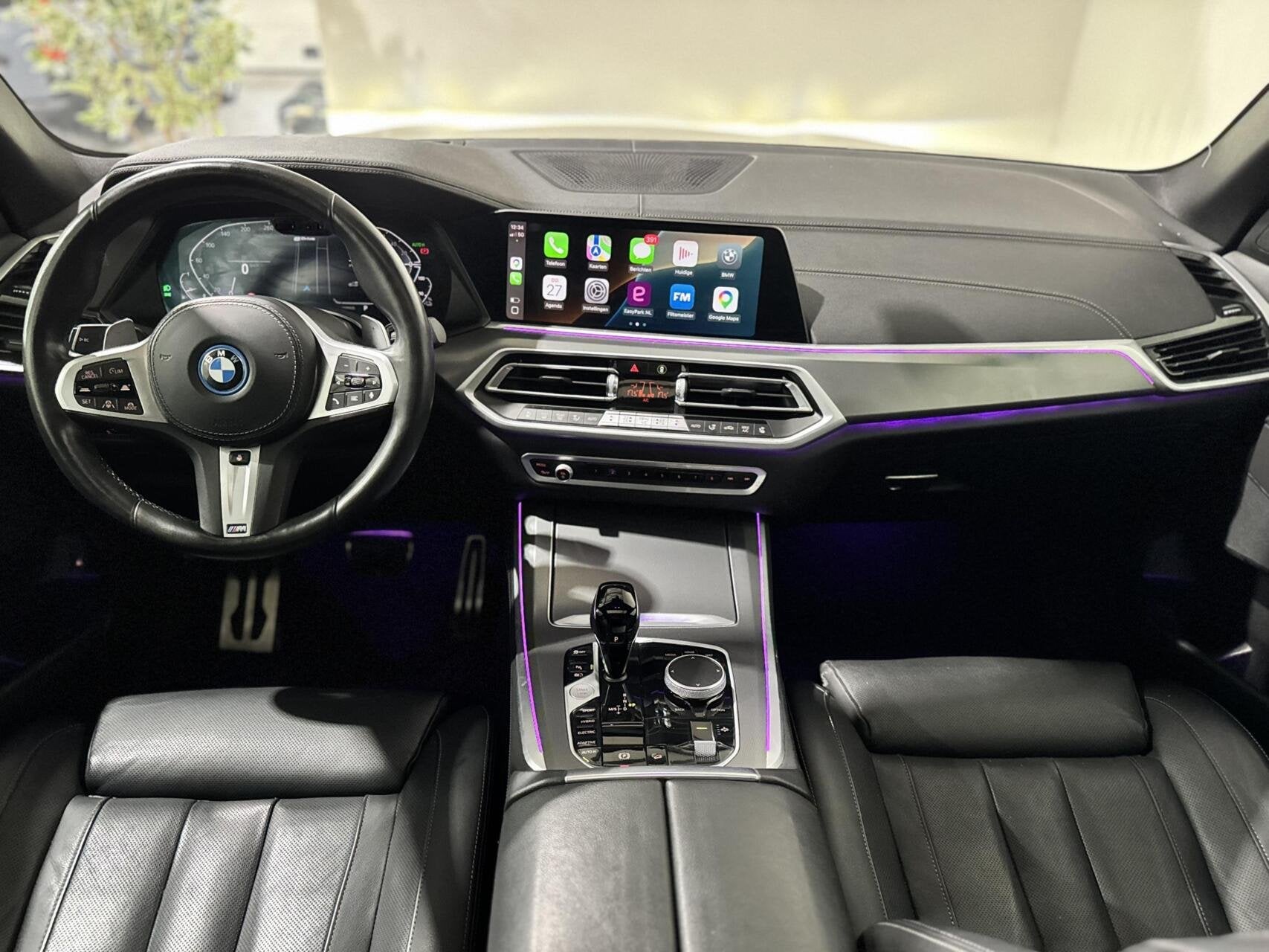 BMW X5 xDrive45e High Executive|M SPORT|PANO|HUD|ACC|LANE|22, Gebruikt, 394 pk, Met garantie (alle), Zwart