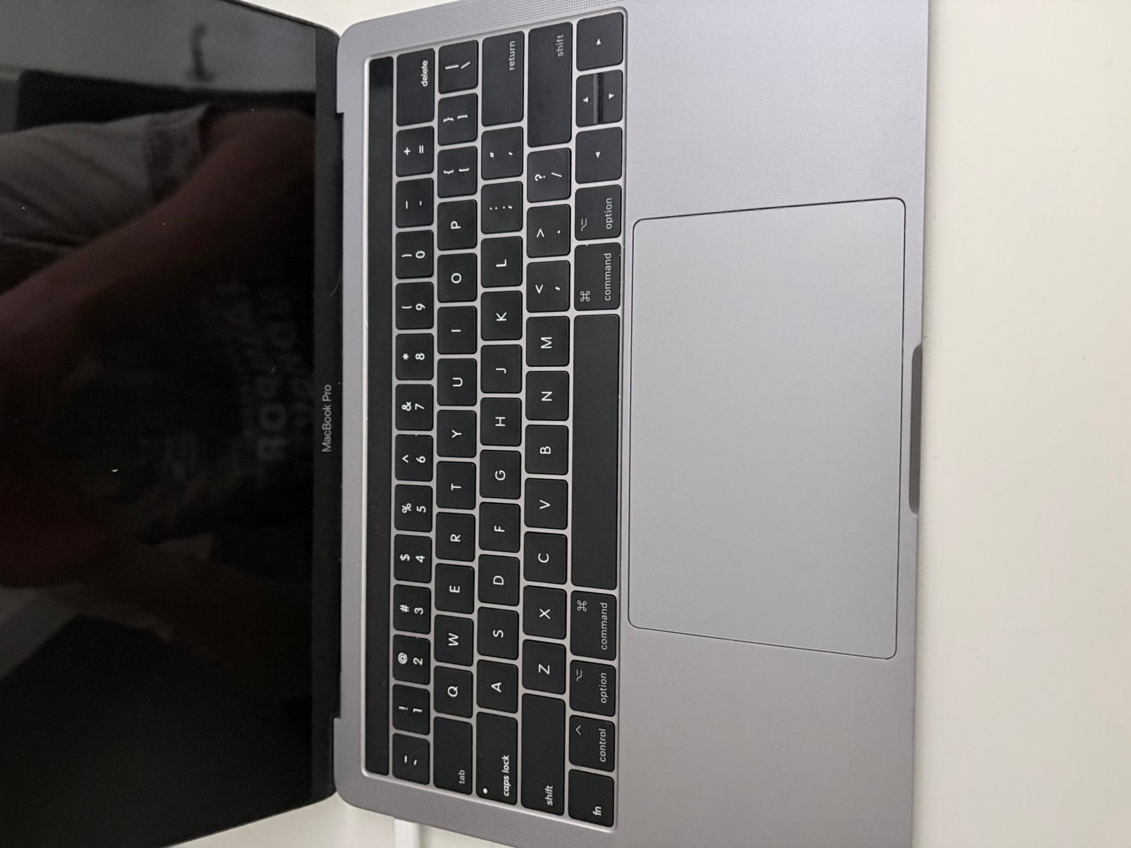 Macbook Pro 2017 + originele lader, MacBook Pro, 256 GB, 2 tot 3 Ghz, Qwerty