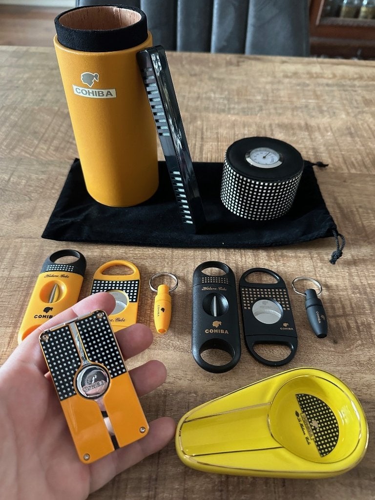 Cohiba - sigarenset (Nieuw!), Ophalen of Verzenden, Nieuw, Tabaksdoos of Verpakking