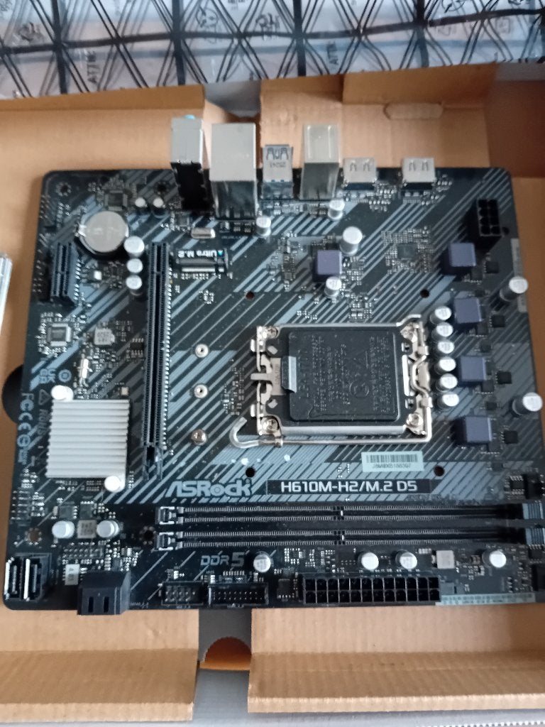 ASRock H610M-H2/M.2 D5 moederbord  / z.g.a.n., Computers en Software, LGA 1700, Verzenden, Zo goed als nieuw, Micro-ATX