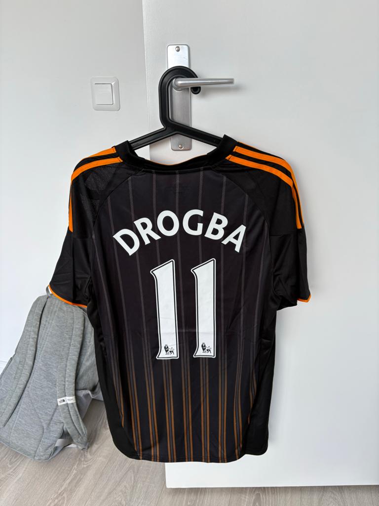 ≥ Chelsea Thuisshirt 2012/2013 Drogba #11 - Zwart/Oranje — T