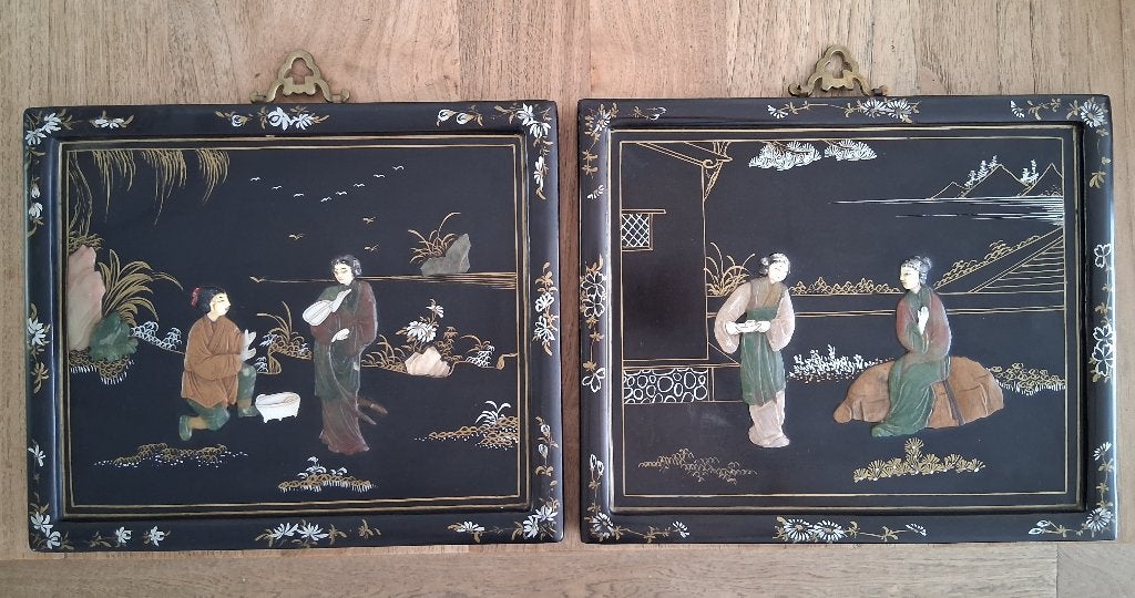 2 houten borden ingelegd met speksteen, Ophalen of Verzenden