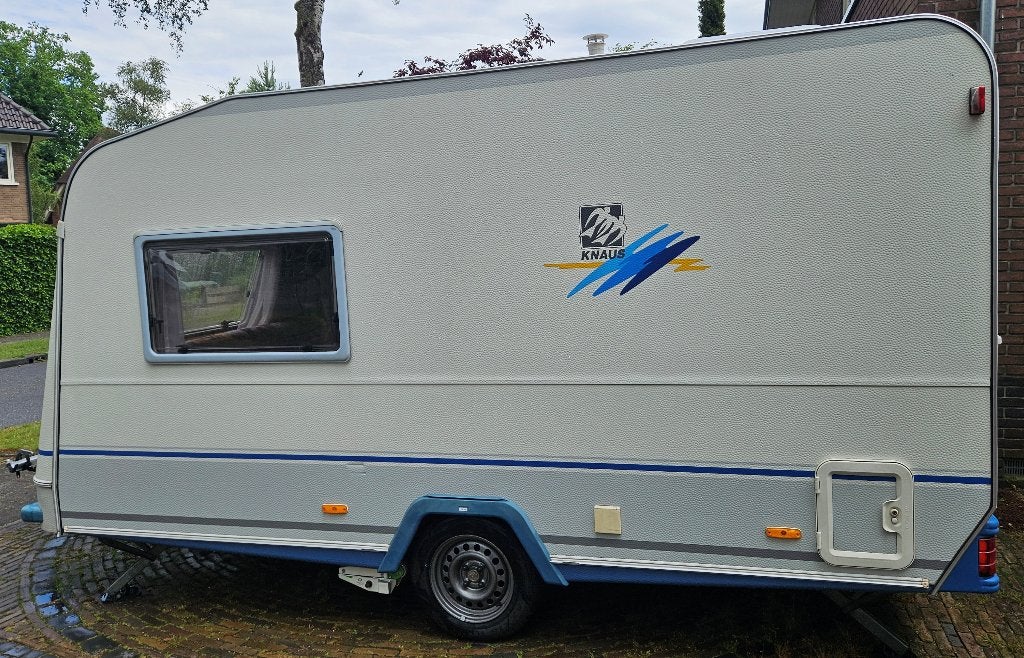 Knaus Sudwind Blue 8206, Rondzit, Omvormbare zithoek, Particulier, Knaus