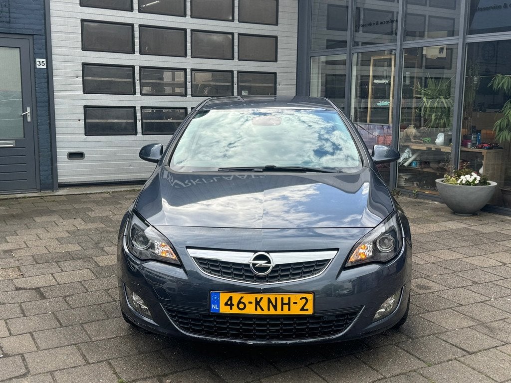 Opel Astra 1.6 Cosmo | Airco | Navi | Leer | LPG-G3, Auto's, Opel, Euro 5, 680 kg, 4 cilinders, Origineel Nederlands