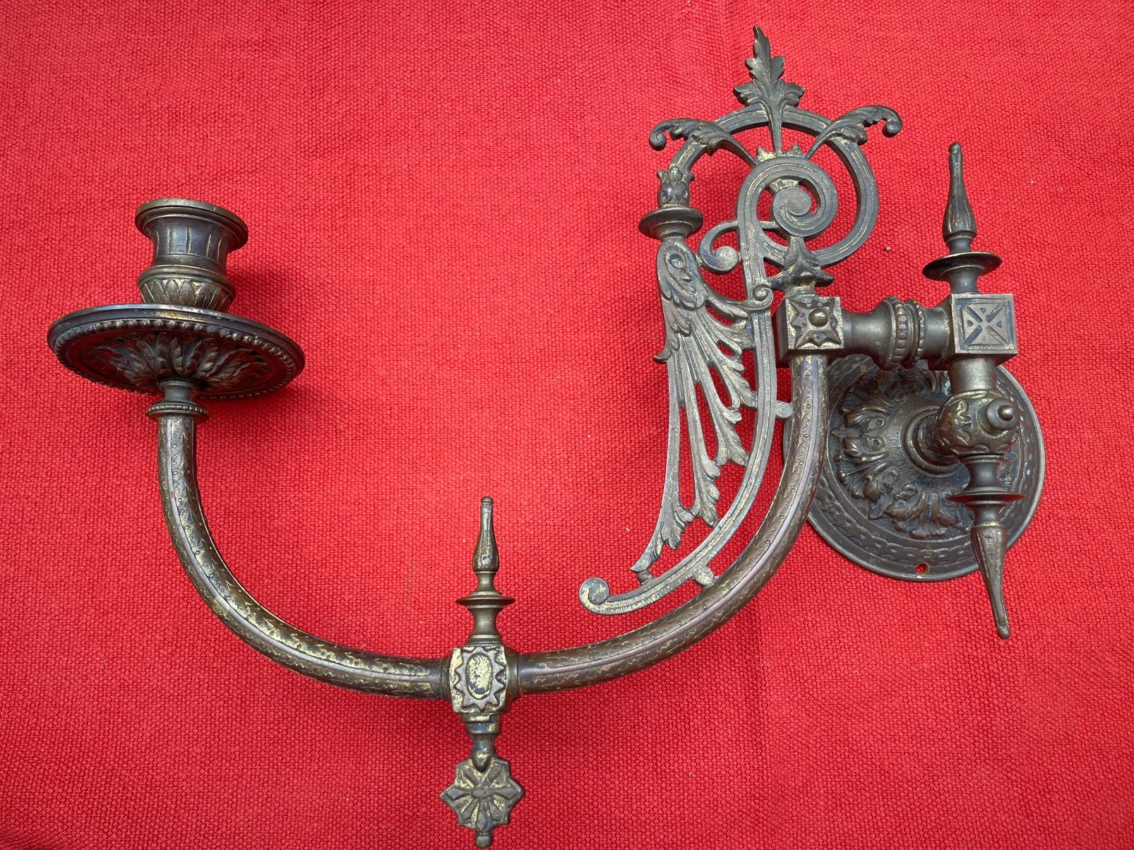 Decoratieve wandkandelaar, patina, Verzenden, Koper of Brons