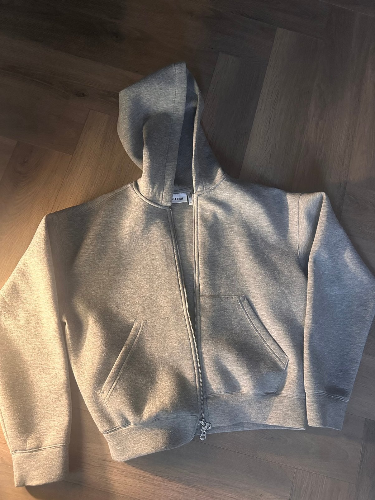 Weekday vest, Verzenden, Zo goed als nieuw, Maat 46 (S) of kleiner, Grijs