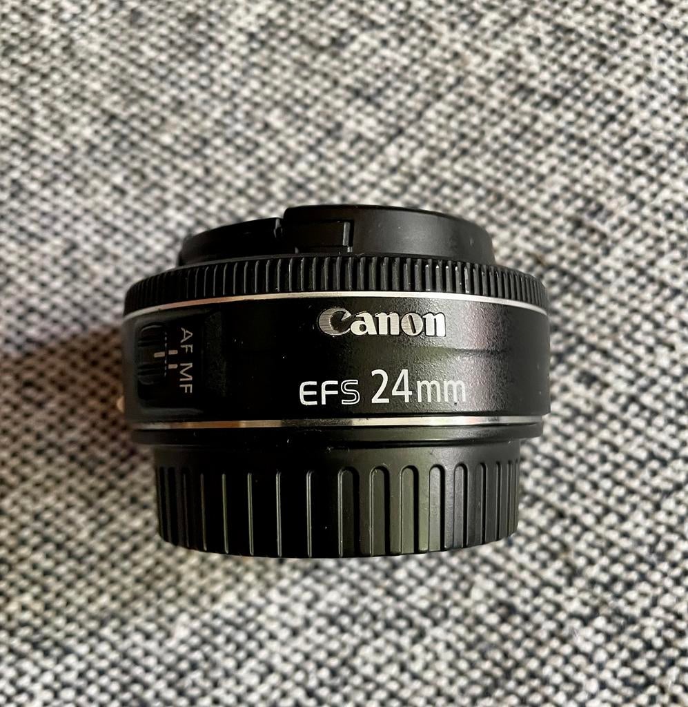 Canon EF-S 24mm f/2.8 STM Compacte ‘Pancake’ lens – gebruikt, Audio, Tv en Foto, Fotografie | Lenzen en Objectieven, Ophalen, Gebruikt