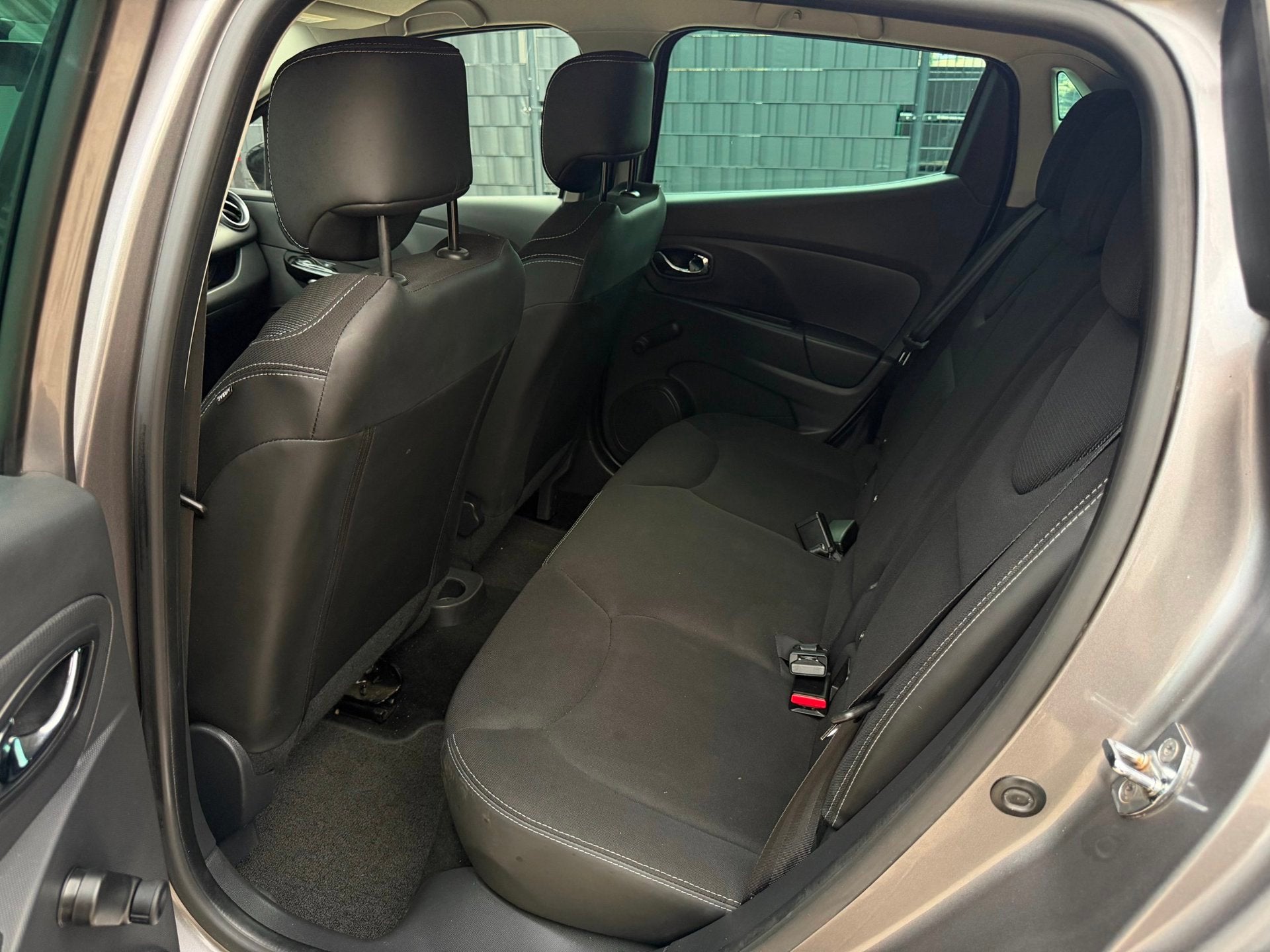 Foto 10 van Renault Clio 0.9 TCe ECO Night&Day|Airco|Navi|Cruise|APK nw