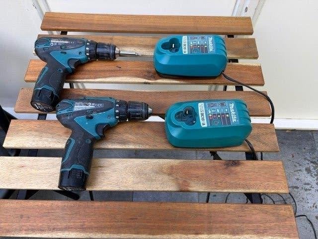 makita schroefmachine DF330D, Ophalen, Gebruikt, Minder dan 400 watt, Boor- en Schroefmachine