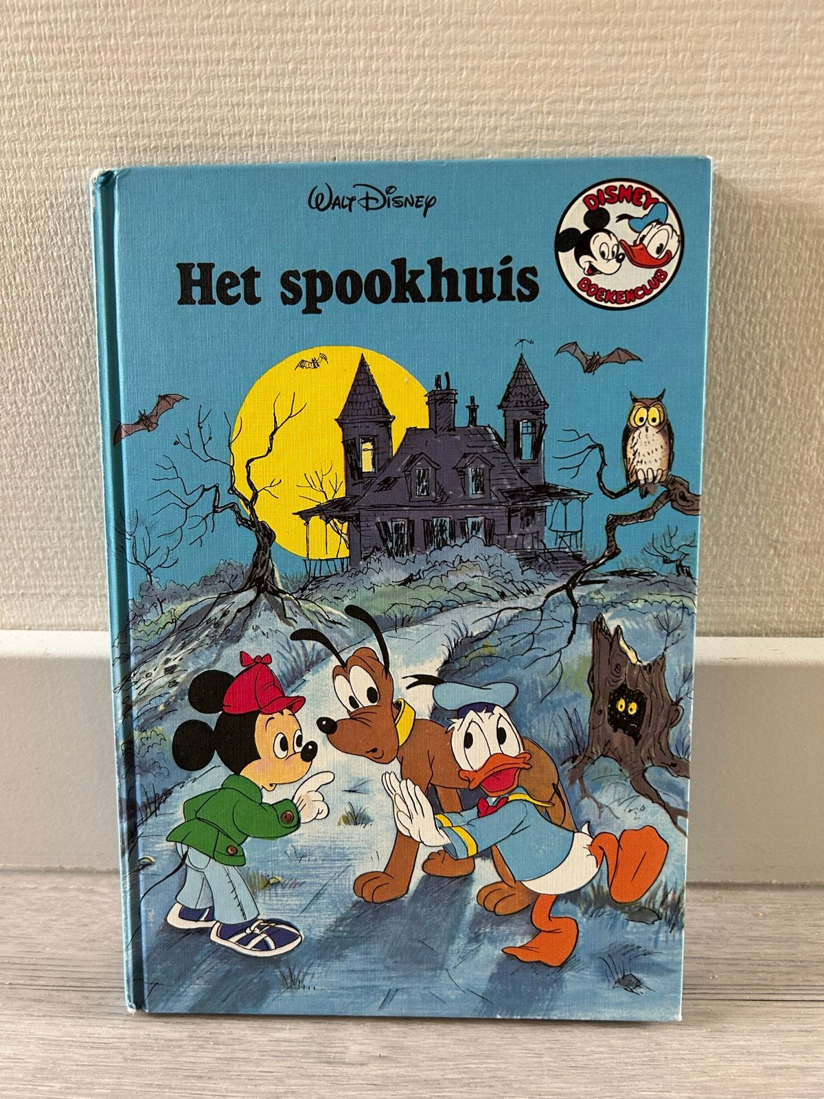Walt Disney - Het spookhuis (Disney Boekenclub), Ophalen of Verzenden, Gelezen, Sprookjes