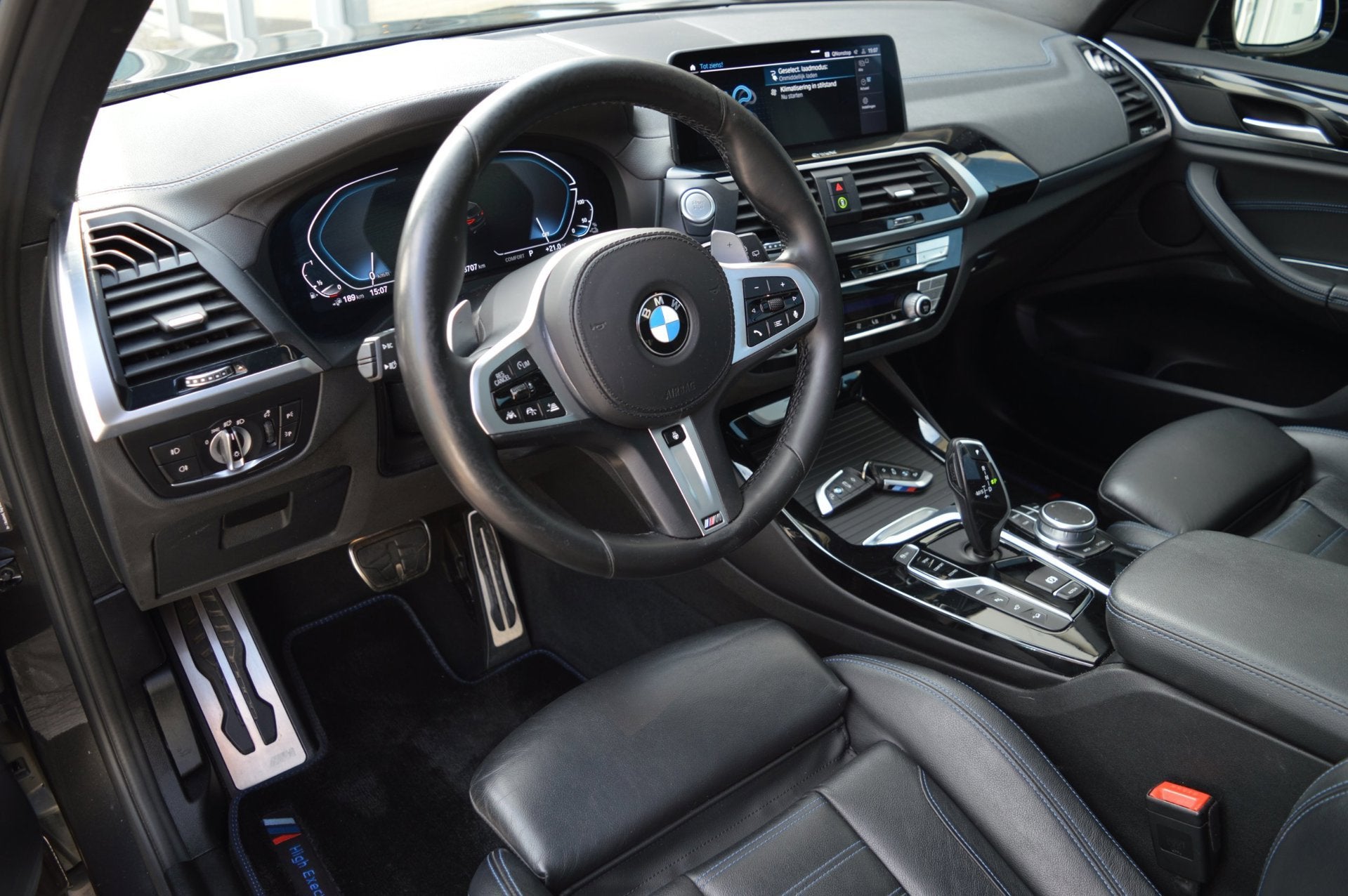BMW X3 XDrive30e M Pakket High/Pano/21"/Trekhaak, Auto's, Gebruikt, 4 cilinders, 2000 kg, Bedrijf