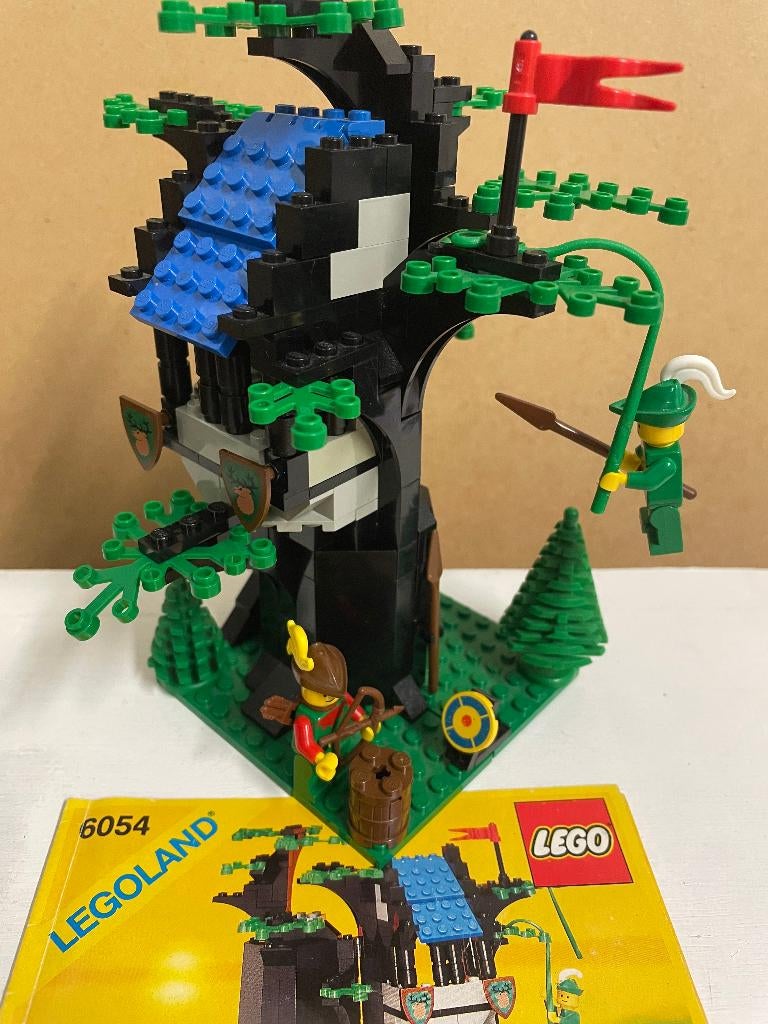 LEGO – 6054 – Forestmen’s Hideout, Kinderen en Baby's, Speelgoed | Duplo en Lego, Gebruikt, Lego, Ophalen of Verzenden, Castle
