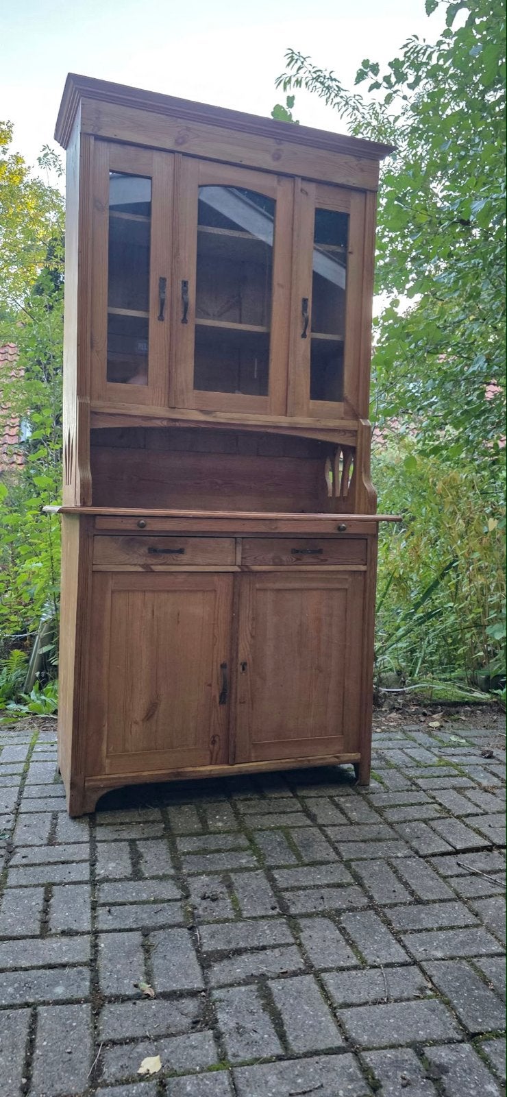 Antieke grenen buffetkast met vitrine en lades, Antiek en Kunst, Ophalen