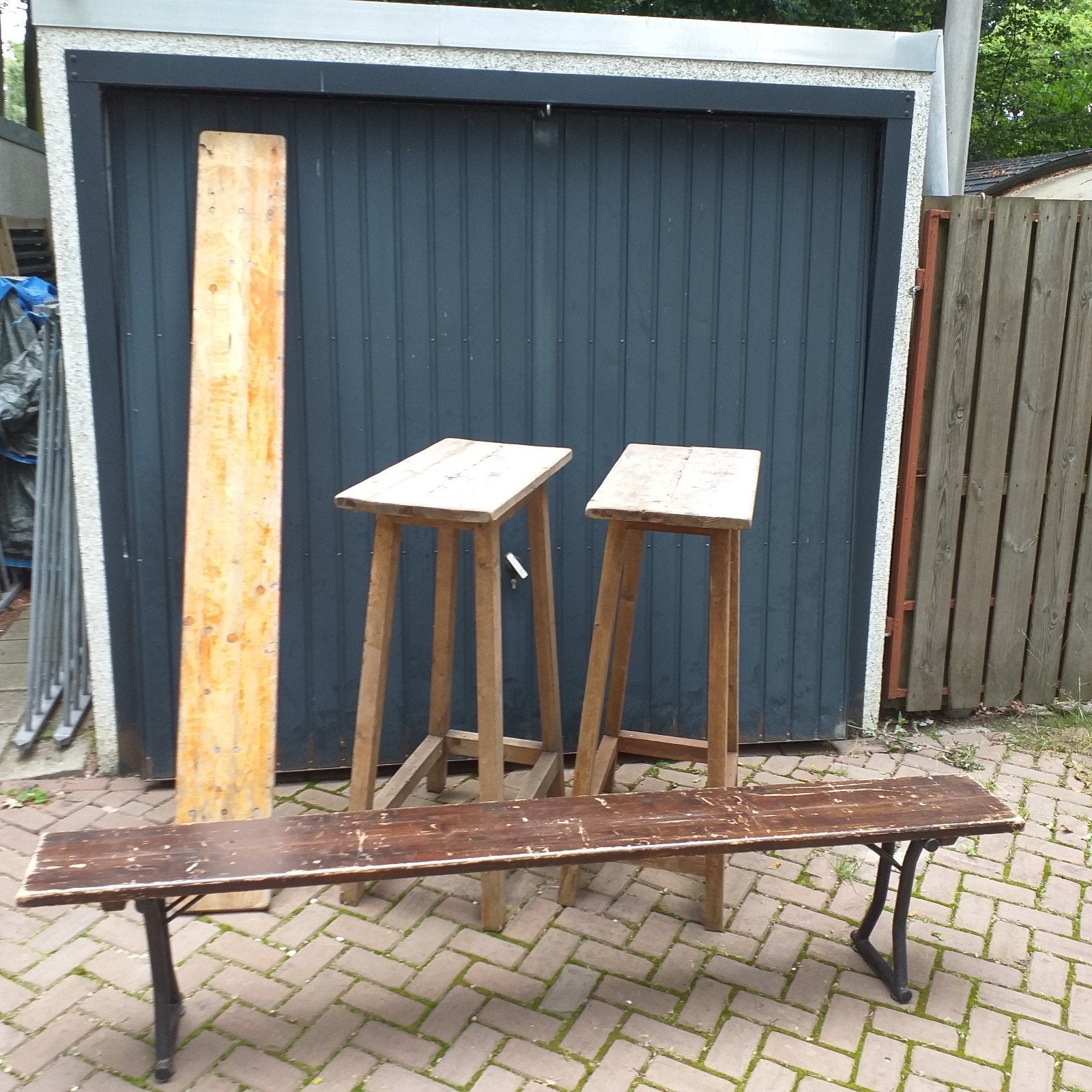 Bierbank , statafel vintage , brocante, Ophalen, Rond, Hout