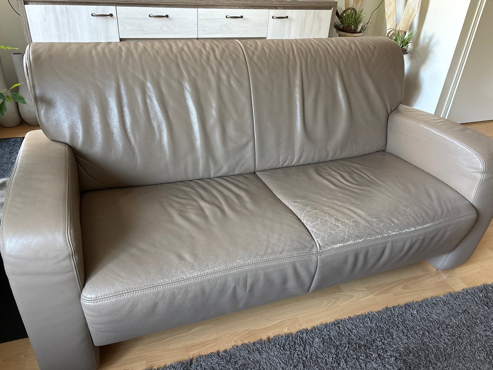 Leren bank en fauteuils - Gebruikt met slijtage, Ophalen, Gebruikt, 150 tot 200 cm, Tweepersoons