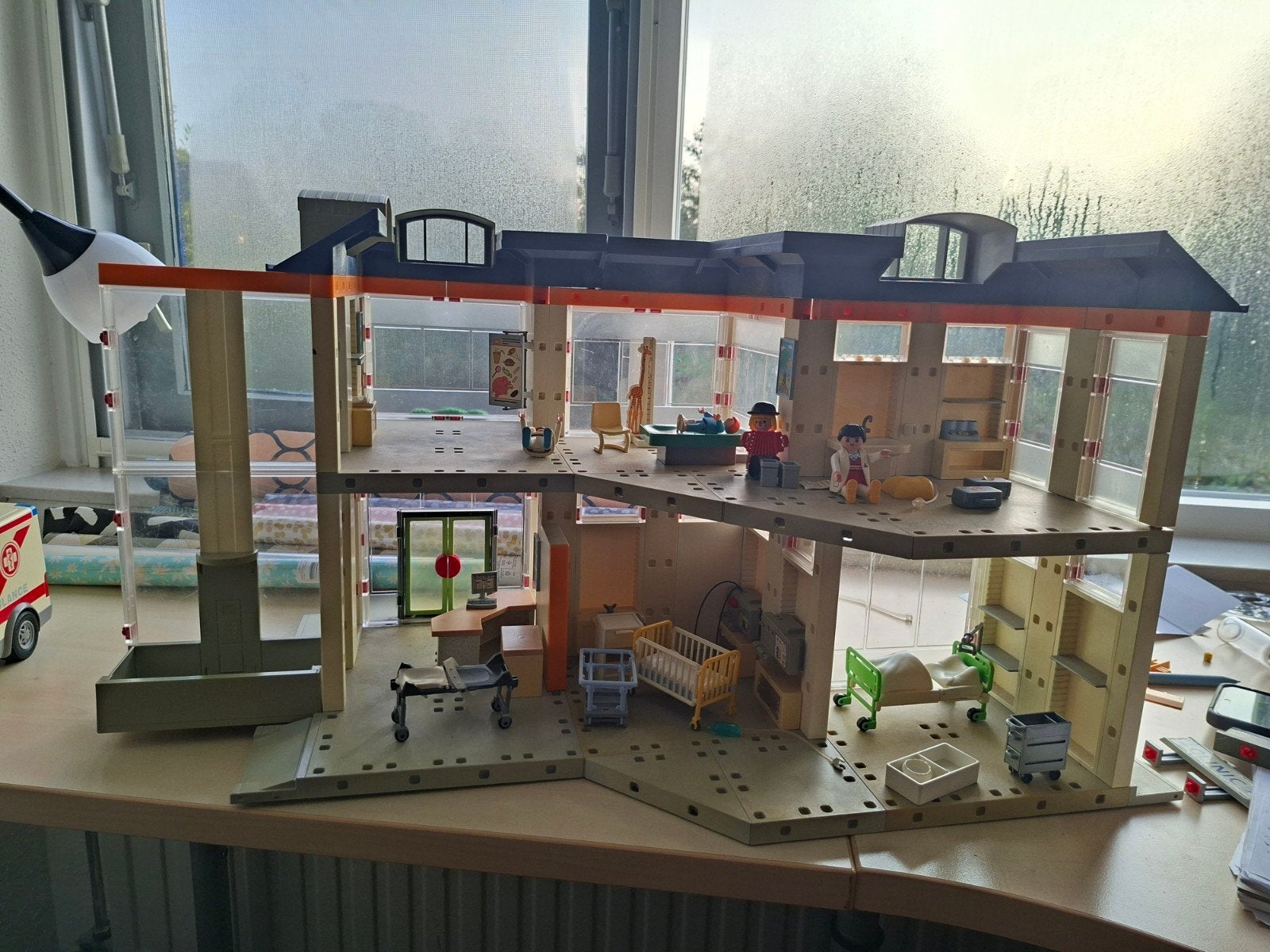 ziekenhuis en ambulance.