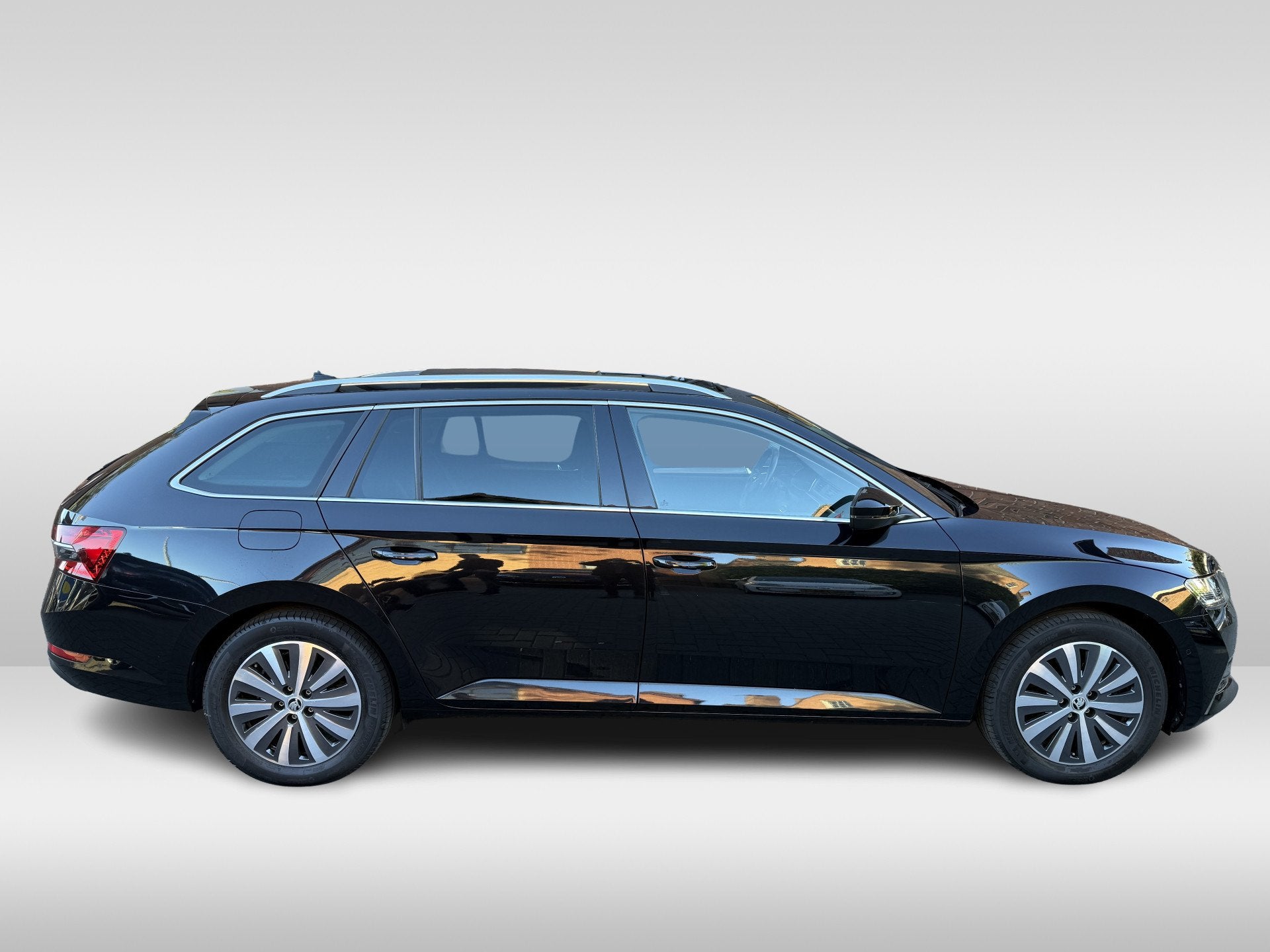 Skoda Superb Combi 1.4 TSI iV Business Edition Plus | stoelv, Gebruikt, Euro 6, 4 cilinders, Zwart