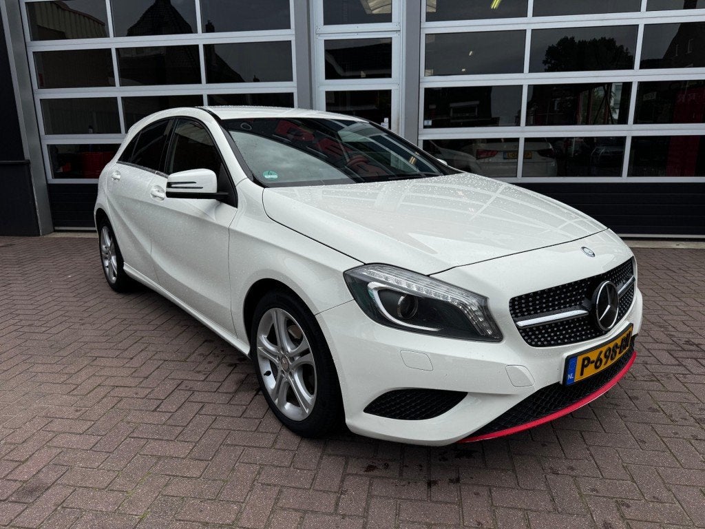 Mercedes-benz A-KLASSE A 180 AMBITION / NAVI / AIRCO / STOEL, Voorwielaandrijving, Gebruikt, Euro 6, 4 cilinders