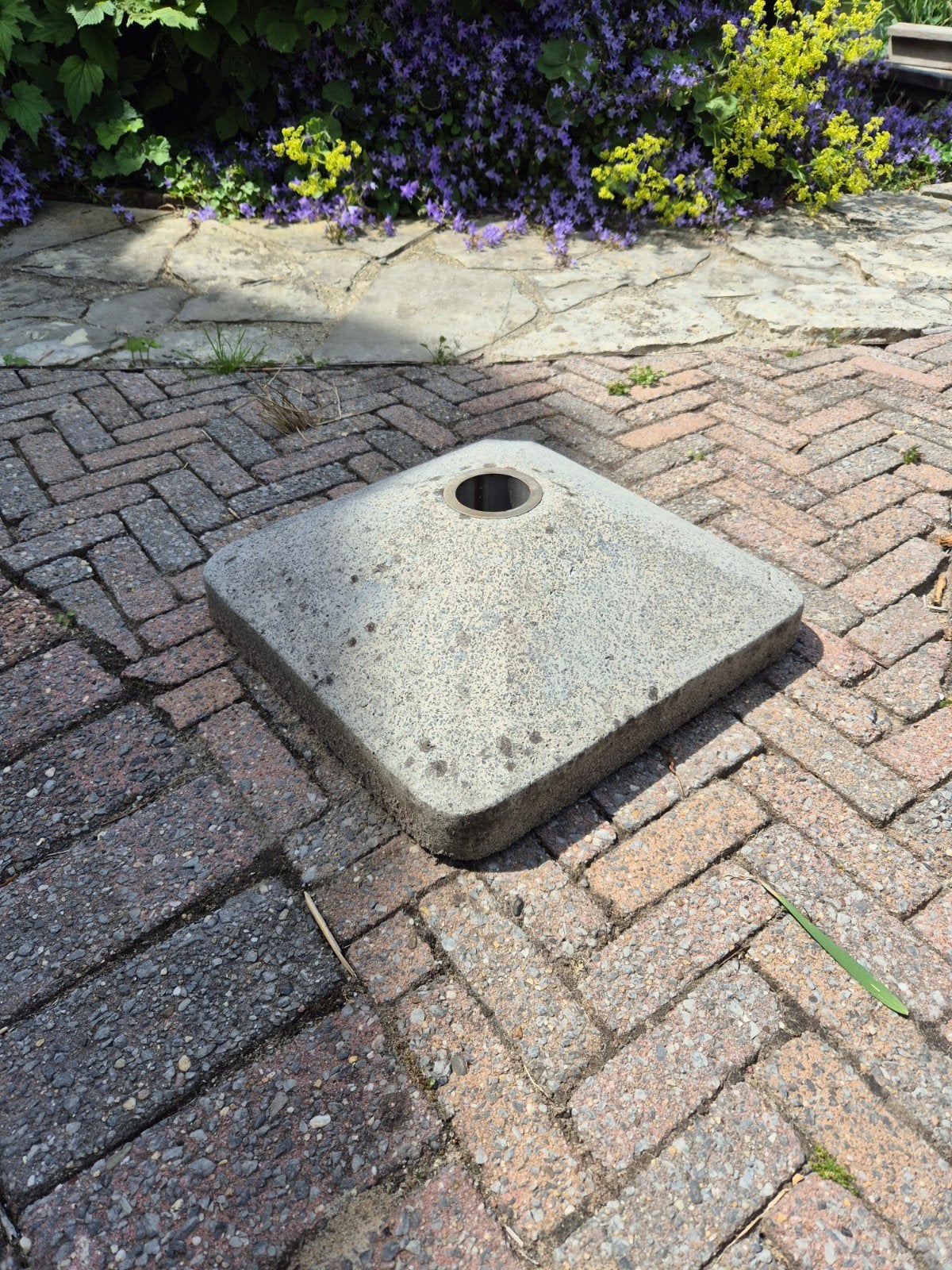 Stevige parasolvoet van beton, Ophalen of Verzenden