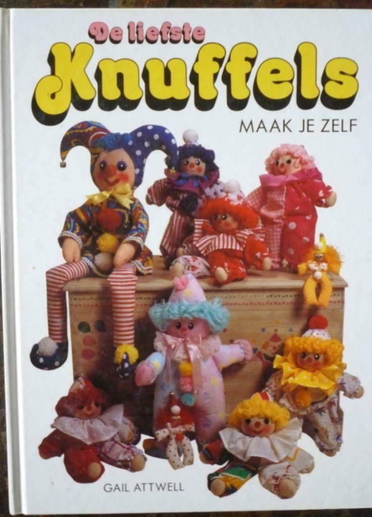 De liefste knuffels maak je zelf - Gail Attwell, Ophalen of Verzenden, Zo goed als nieuw, Poppen maken, Gail Attwell