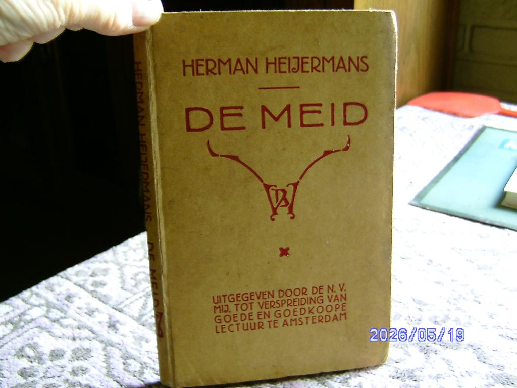 Herman Heijermans komedie 2 bedrijven "de meid" toneelstuk, Ophalen of Verzenden, Toneel, Herman heijermans, Gelezen
