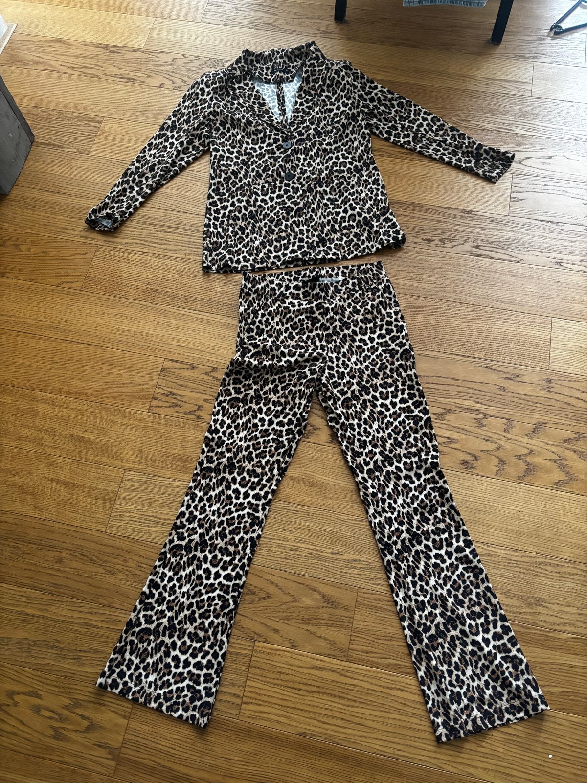Nieuw Pescara travelstof panterpak - jasje XL, broek L, Kleding | Dames, Ophalen of Verzenden, Nieuw, Maat 42/44 (L), Overige kleuren