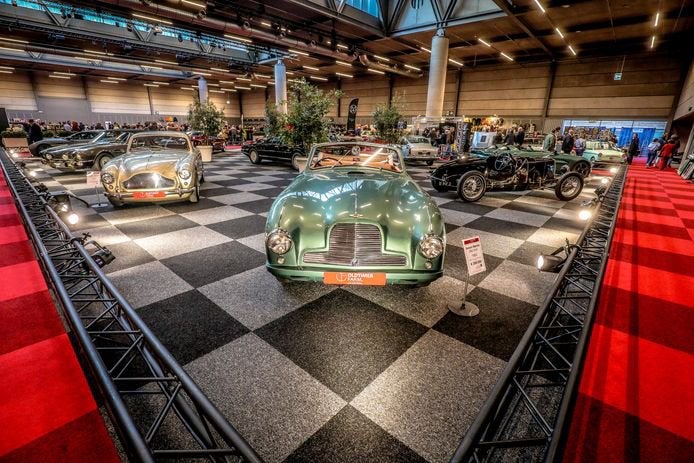 Grote partij / Beurstapijt , eventtapijt , beursvloer, Ophalen, Beurs event evenement, 75 m² of meer, Geel