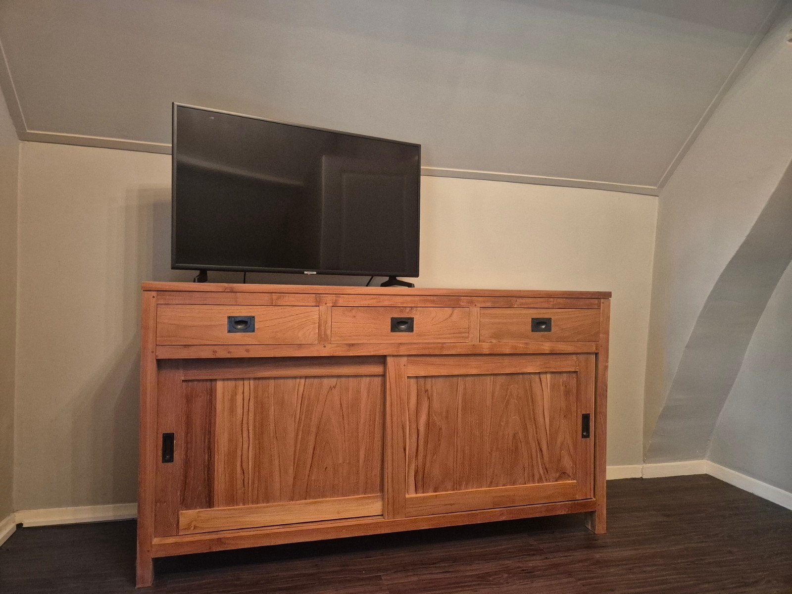 Teak houten dressoir met schuifdeuren en lades, Ophalen, Met lade(s), 150 tot 200 cm, Zo goed als nieuw