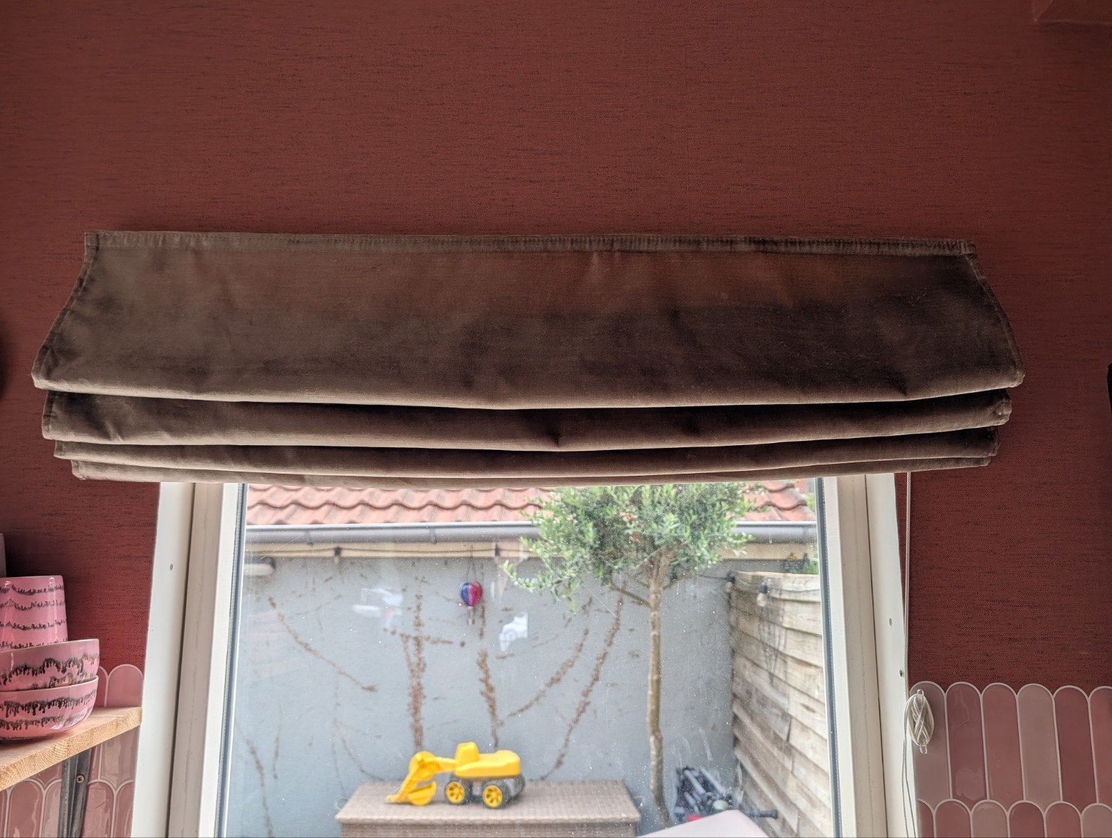 2x Fluweel Vouwgordijnen Bruin/Beige 80x125 cm, Huis en Inrichting, Ophalen, Gebruikt, Fluweel, Vouwgordijn
