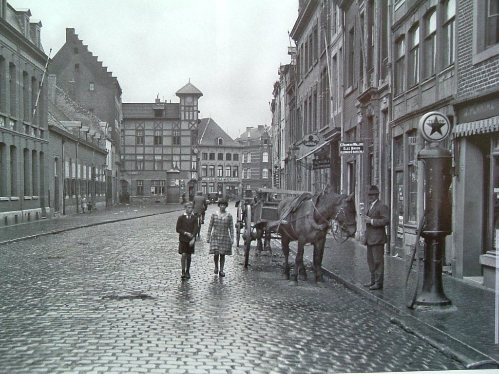 Het glazen album van Limburg, foto's uit de jaren '30., Boeken, Geschiedenis | Stad en Regio, Zo goed als nieuw, 20e eeuw of later