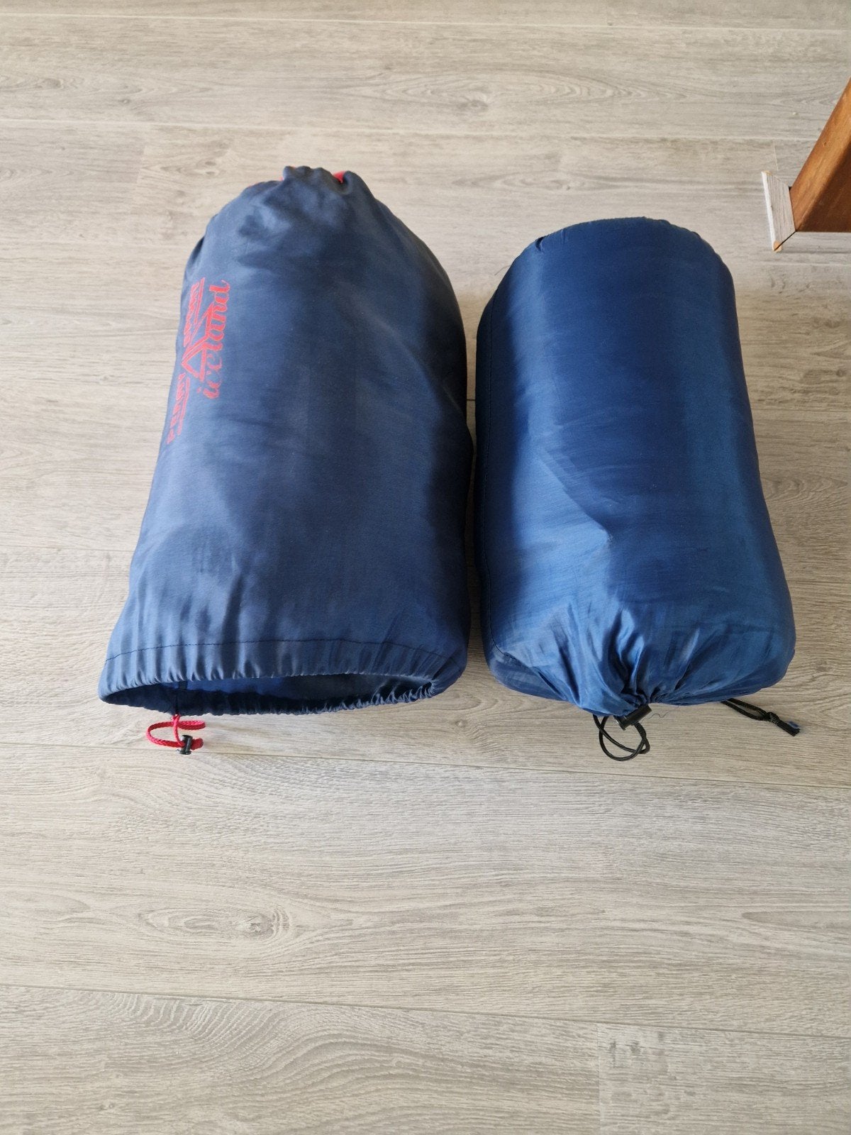2 Slaapzakken, Caravans en Kamperen, Ophalen, Gebruikt