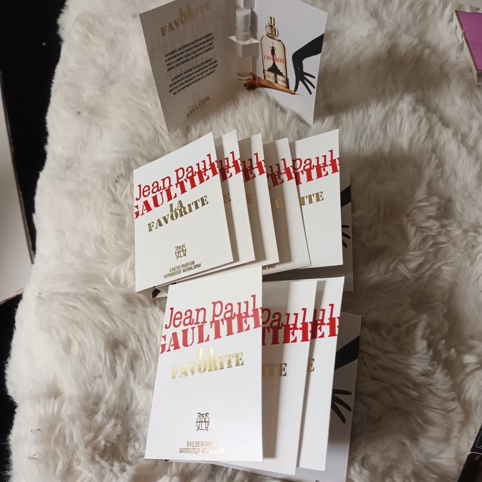 Jean Paul gaultier LA FAVORITE dames proefjes..10 x..nieuw, Ophalen of Verzenden, Nieuw