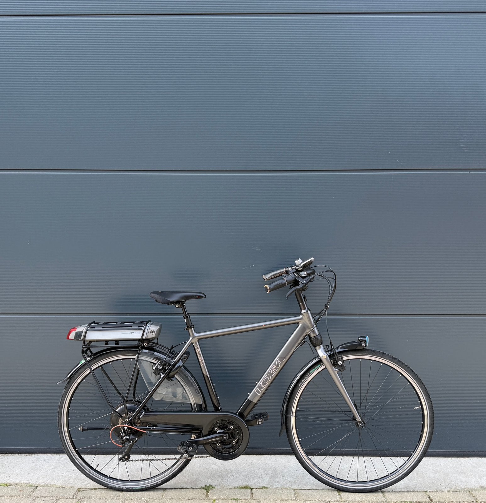 Prachtige Koga E-Deluxe elektrische fiets 500WH, Versnellingen, Zo goed als nieuw, 53 tot 57 cm, Ophalen