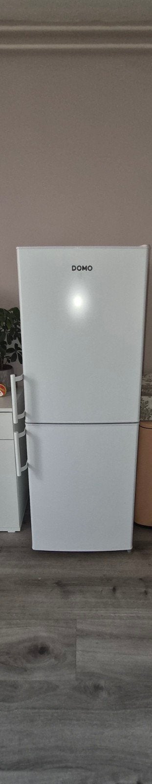Domo Koelkast met Vriezer - Wit, Ophalen, 150 tot 200 liter, Gebruikt, Met aparte vriezer