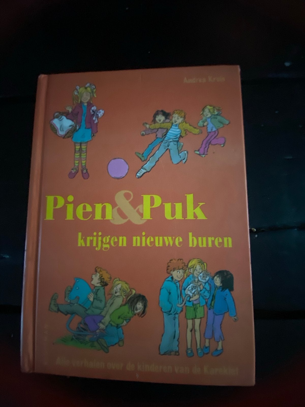 Pien & Puk krijgen nieuwe buren - Andrea Kruis, Ophalen of Verzenden, Gelezen, Fictie algemeen
