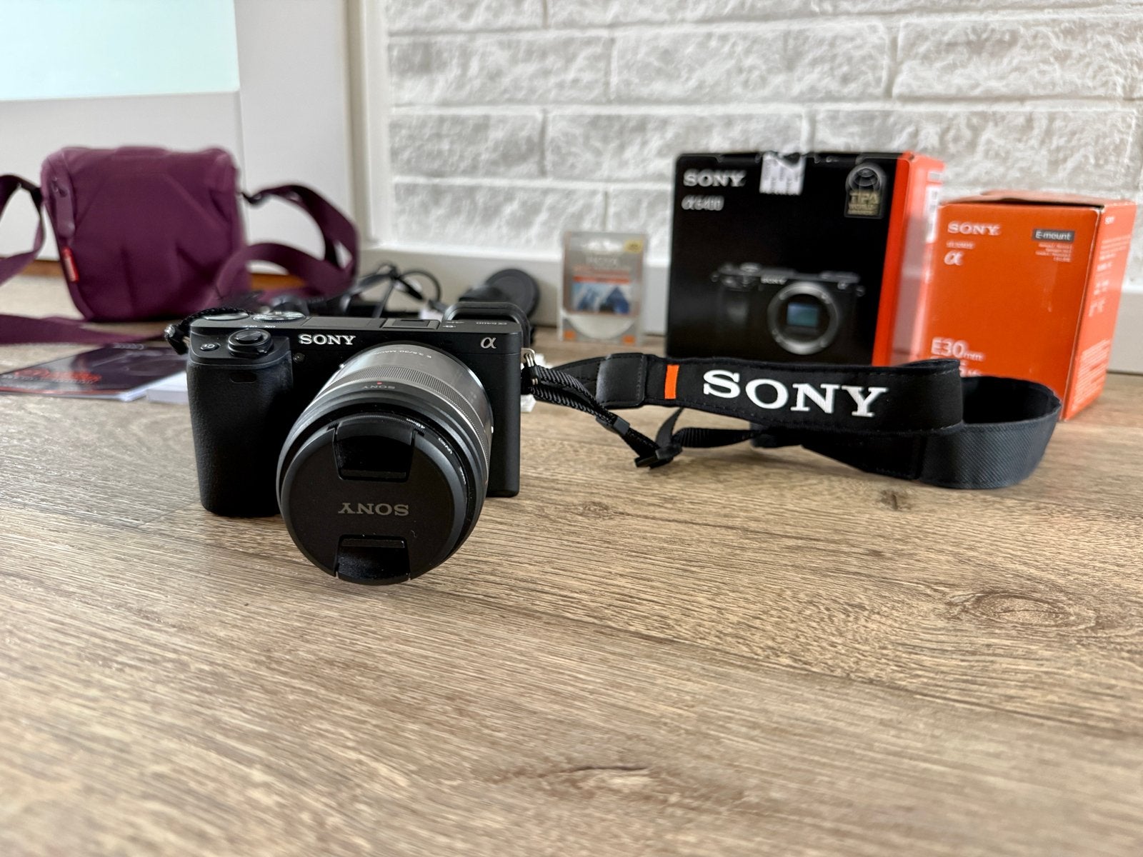 Z.G.A.N!: Sony Alpha A6400 Systeemcamera met Macro Lens, Audio, Tv en Foto, Ophalen, Accu, Kantelbaar/draaibaar scherm, Zo goed als nieuw