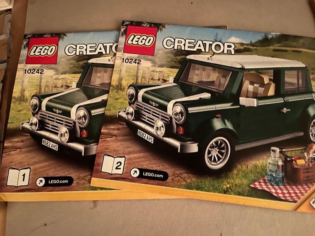 lego alleen  bouwboeken van creator 10242 10220 21307 42126, Ophalen of Verzenden, Zo goed als nieuw, Lego