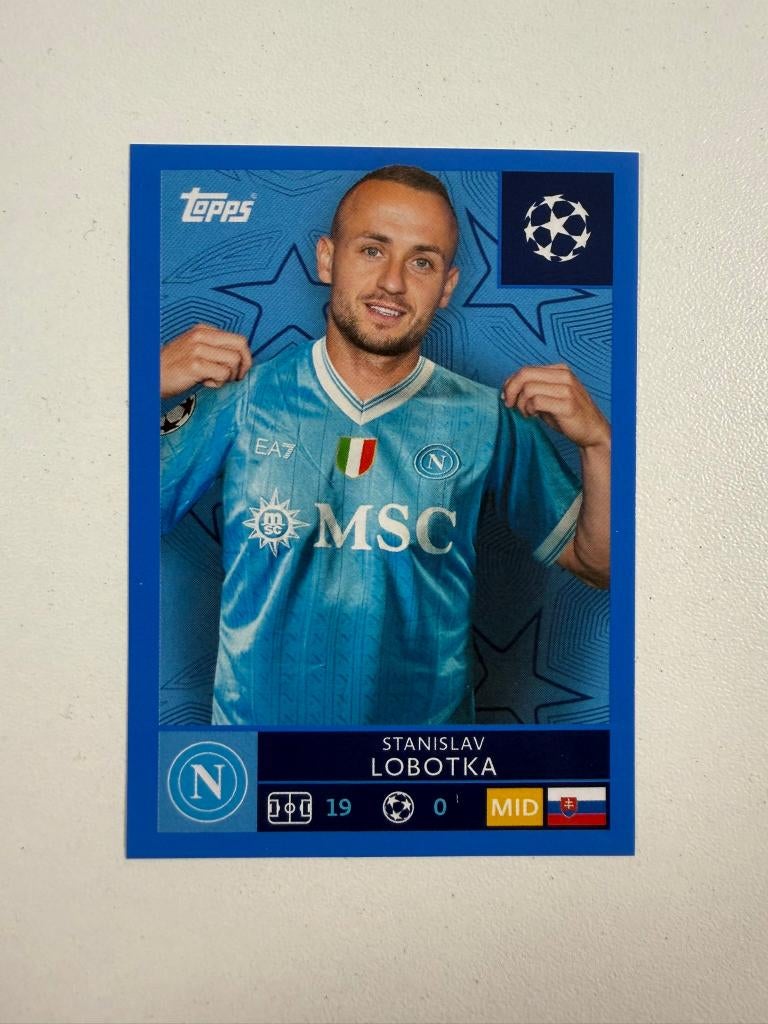 432 Stanislav Lobotka Blue Champions League 2025-26 Sticker, Ophalen of Verzenden, Nieuw, Buitenlandse clubs, Poster, Plaatje of Sticker