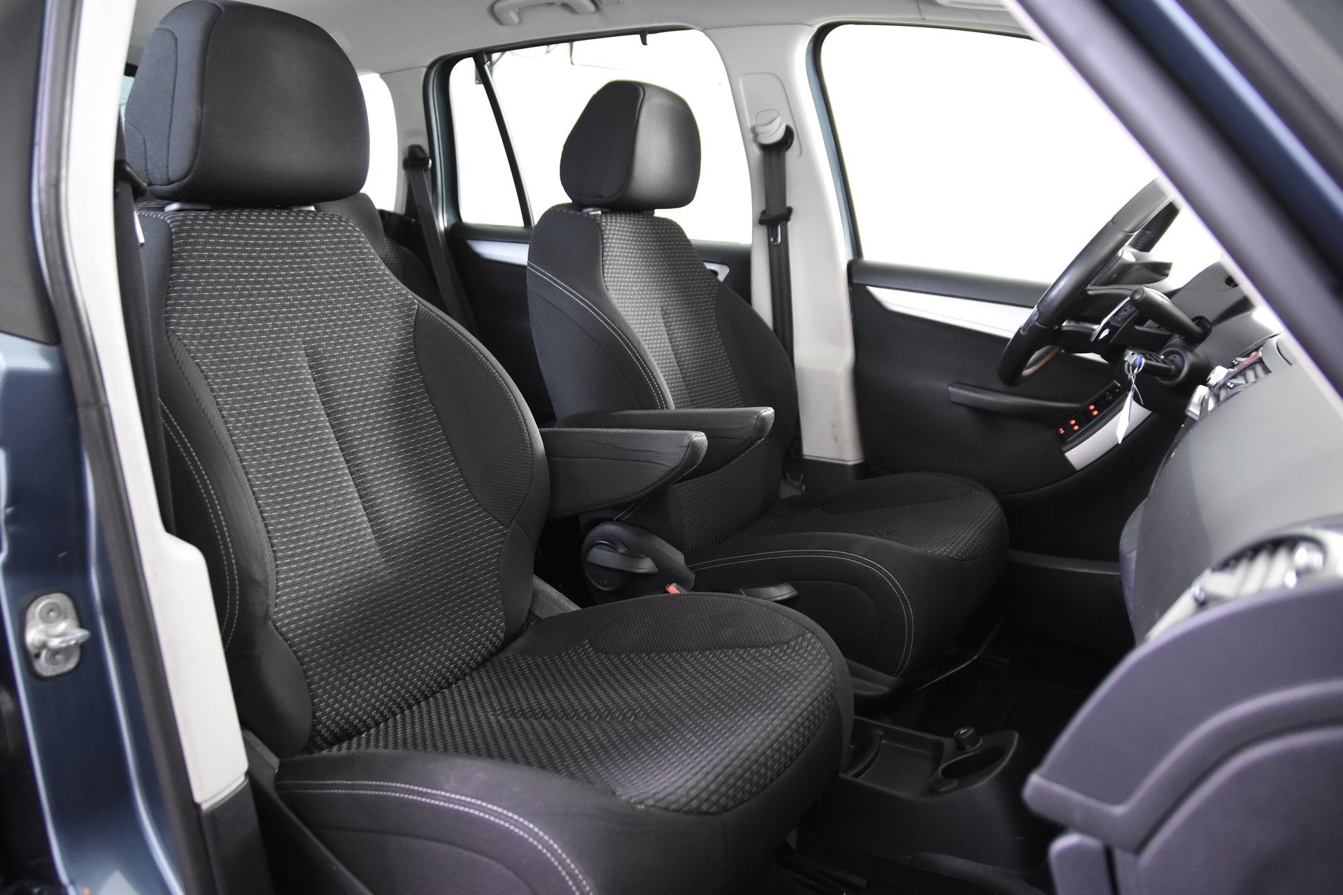Citroën Grand C4 Picasso 1.6 THP Business *Automaat*7-perso, Dealer onderhouden, Stof, Gebruikt, Zwart