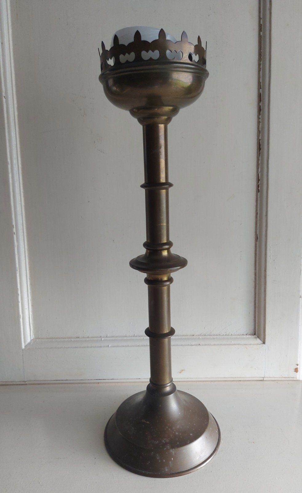 Antieke Koperen altaar Kandelaar - uit klooster 51cm H, Ophalen of Verzenden, Koper of Brons