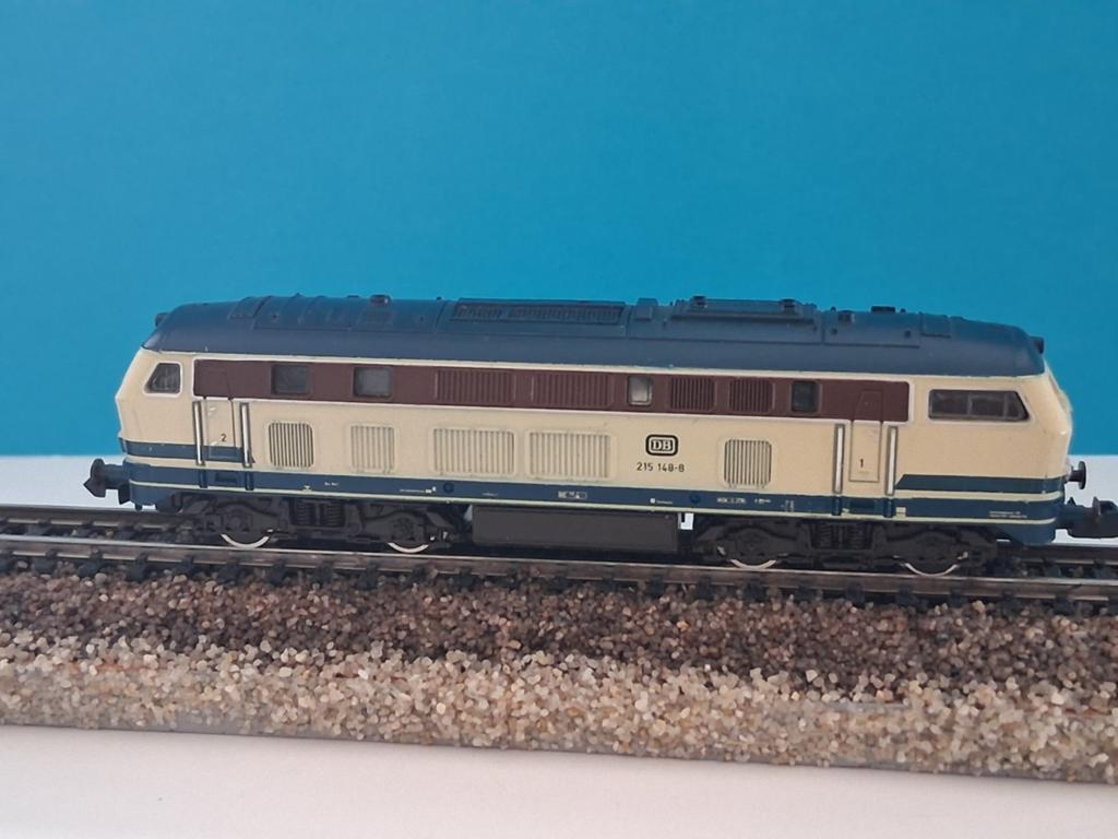 Dieselloc BR 215 N-spoor, Gebruikt, Ophalen of Verzenden, Roco, Analoog