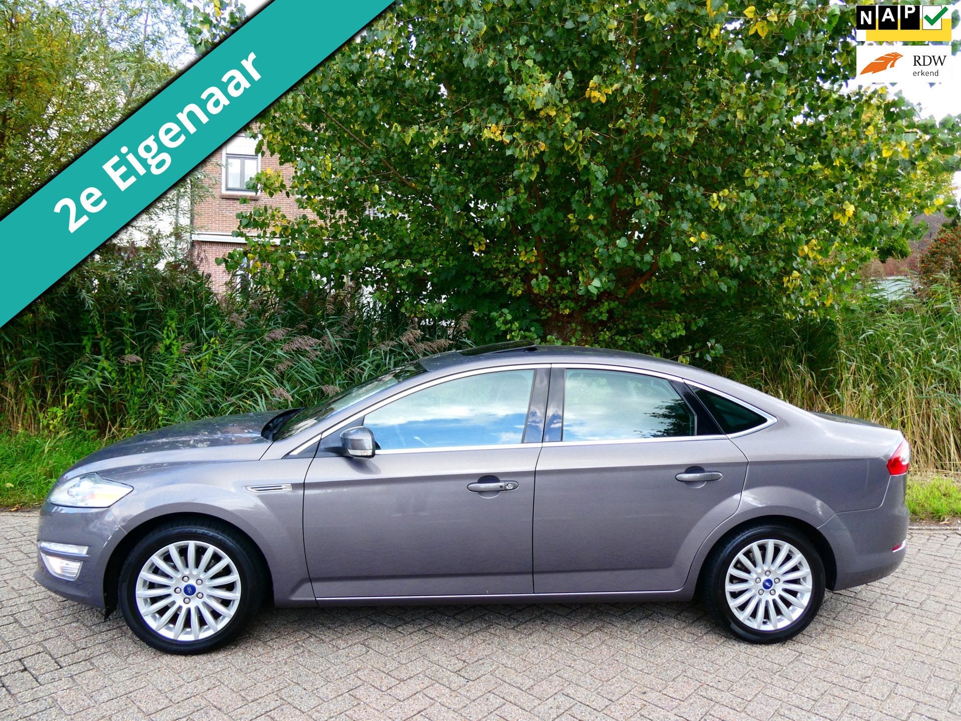 Ford Mondeo 1.6i Platinum Sedan 161pk Clima Navi Schuifdak T, Auto's, Voorwielaandrijving, Gebruikt, 4 cilinders, Origineel Nederlands
