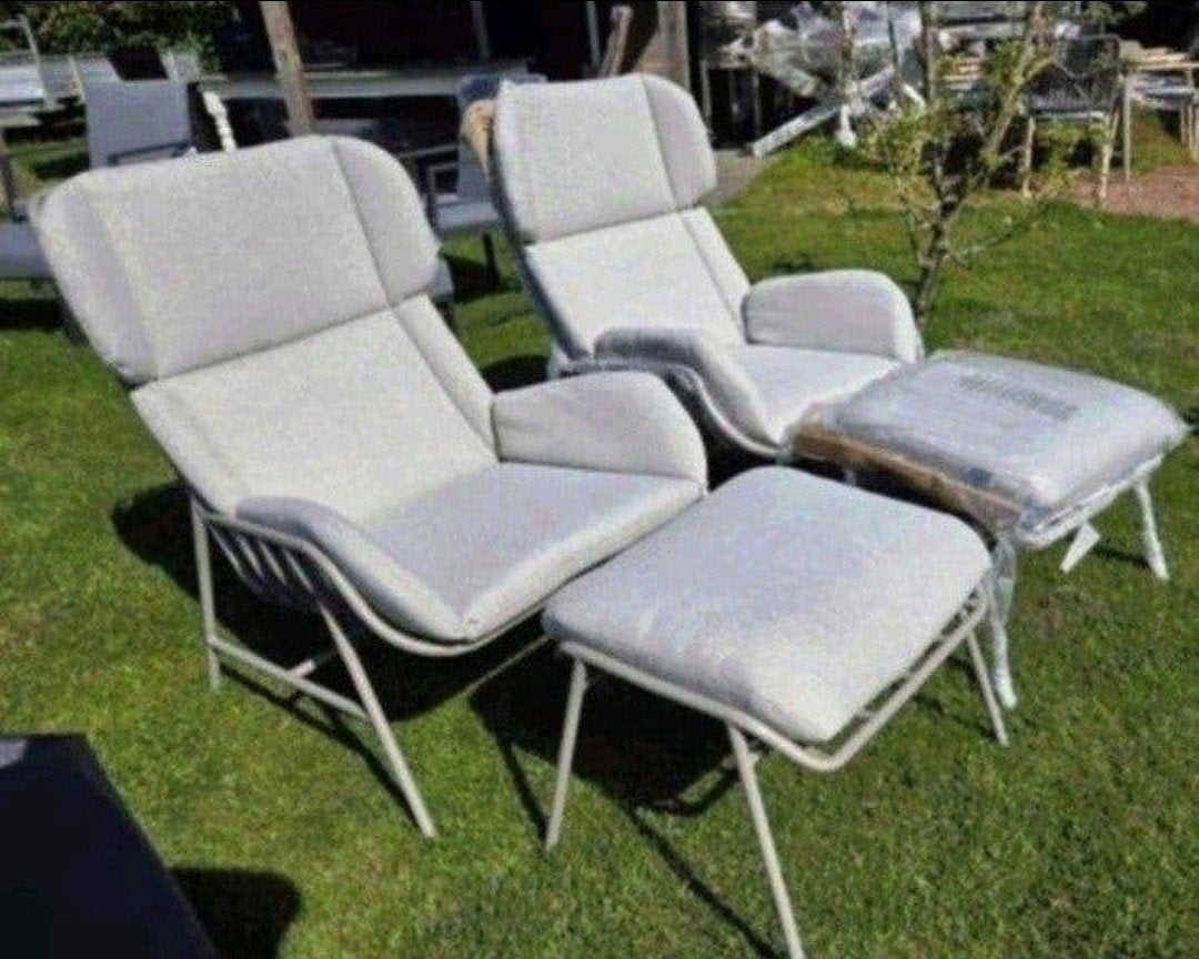 2 STUKS GARDEN IMPRESSIONS LOUNGESTOELEN MET VOETENBANK, Ophalen, Nieuw