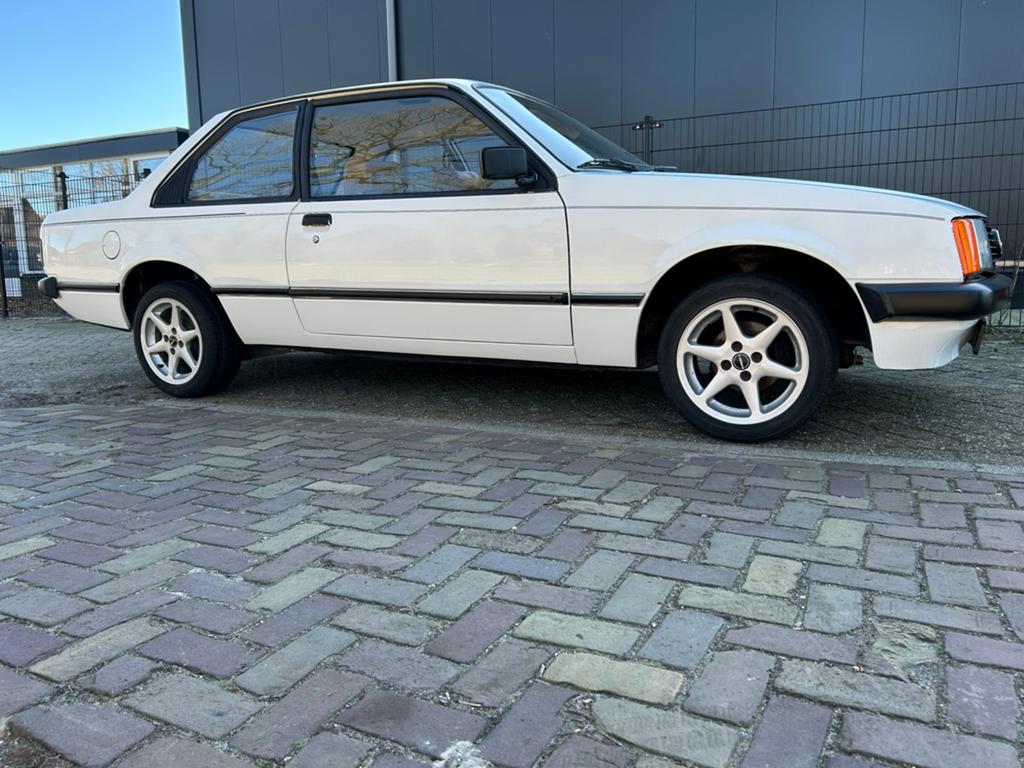 Opel record 2 deurs Ascona, Auto's, 1140 kg, Wit, Particulier, Sedan